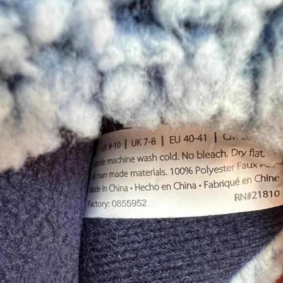 DLUXE by Dearfoams Vera Teddy Scuff Slippers Blue Memory Foam Size L 9-10 UNISEX - Picture 10 of 10